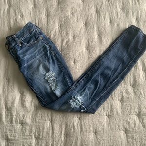 American Eagle distressed jeans